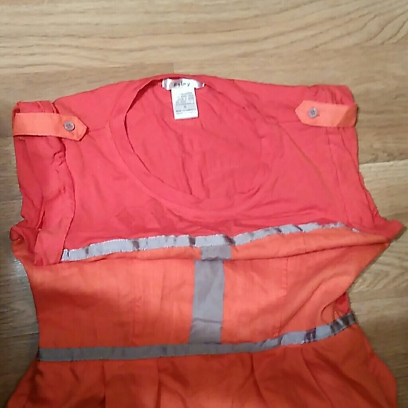 Dress - Picture 2 of 4